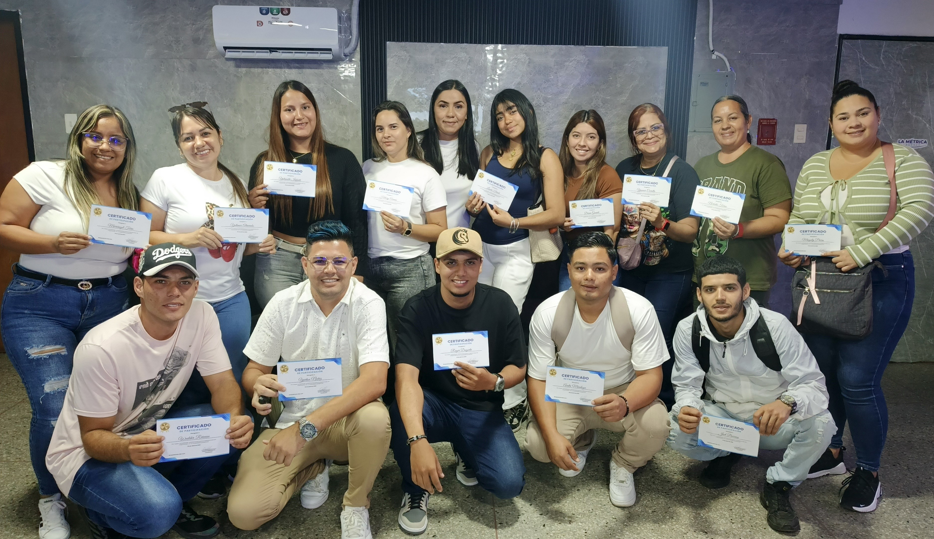 Alumnos graduados curso presencial SeaVen Import